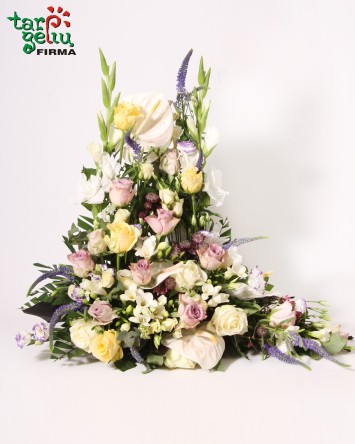 Elegantiška gedulinga kompozicija | Gedulingos puokštės | Laidojimo paslaugos
