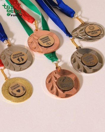 Nominacijos medalis vetuvėms | Dovanos