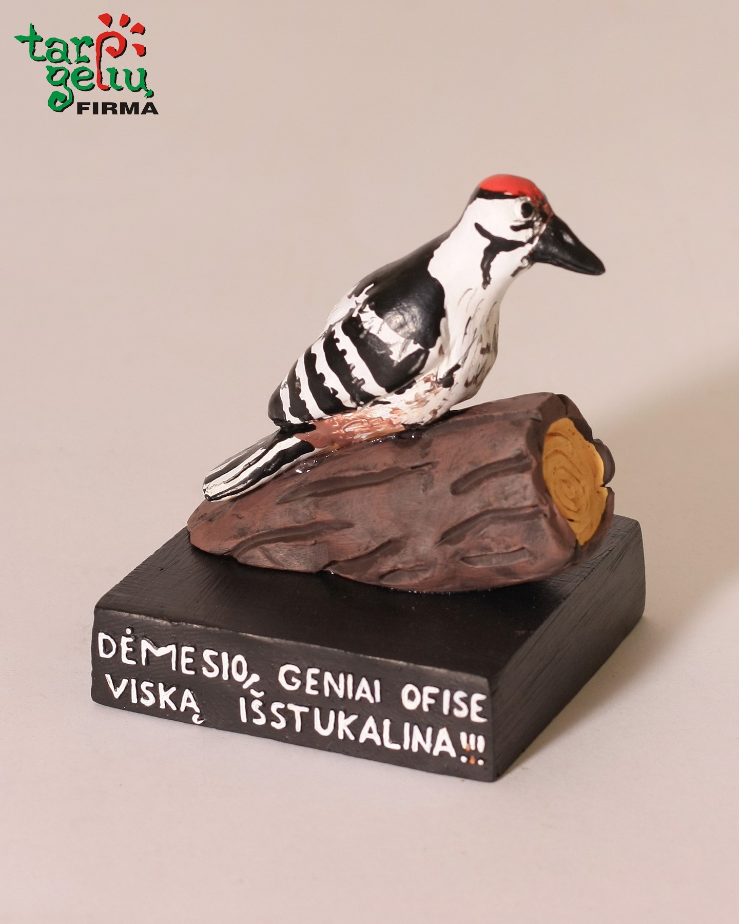 "Dėmesio, geniai ofise viską išstukalina". | Dovanos