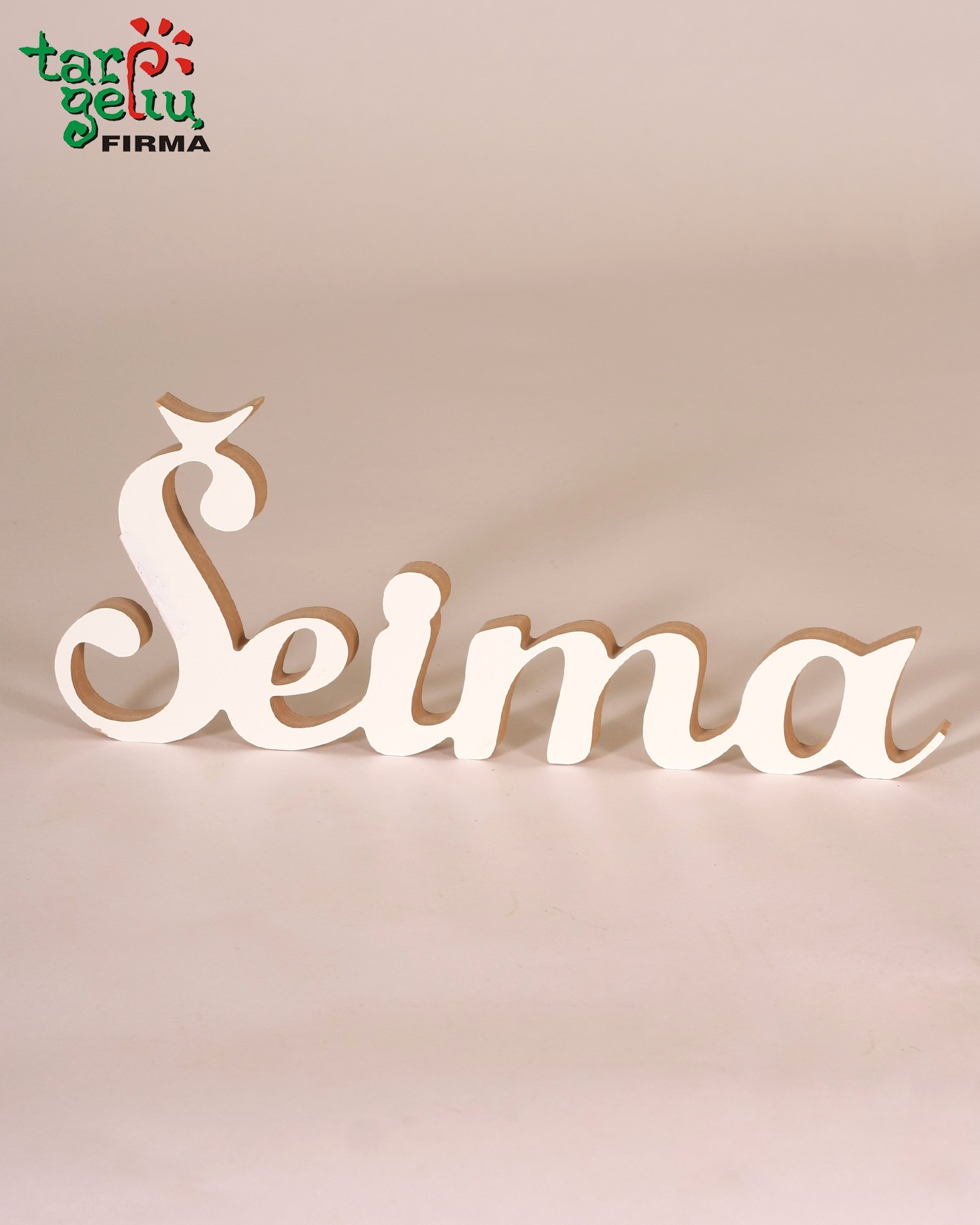 Pastatomas žodis "Šeima" | Dovanos