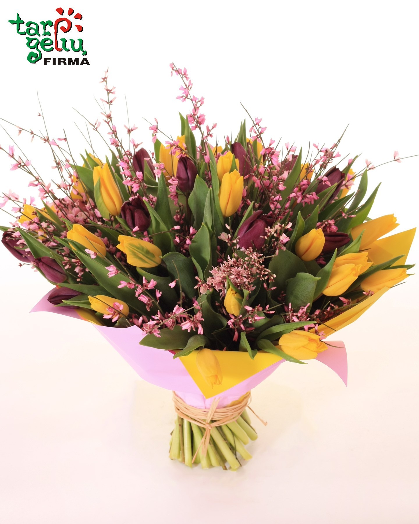 Brightly colored spring bouquet | Spring flowers