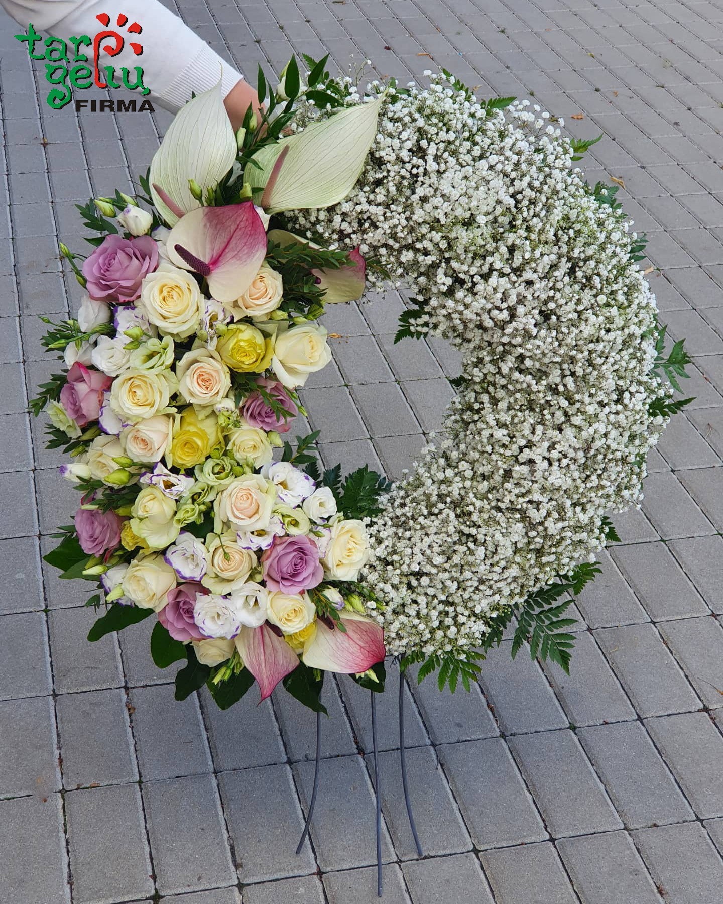 Funeral wreath of lilies and tulips | Funeral arrangements | Funeral
