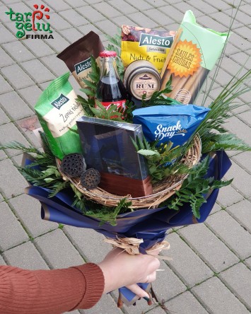  Valgoma puokštė vyrui  | Dovanų rinkiniai